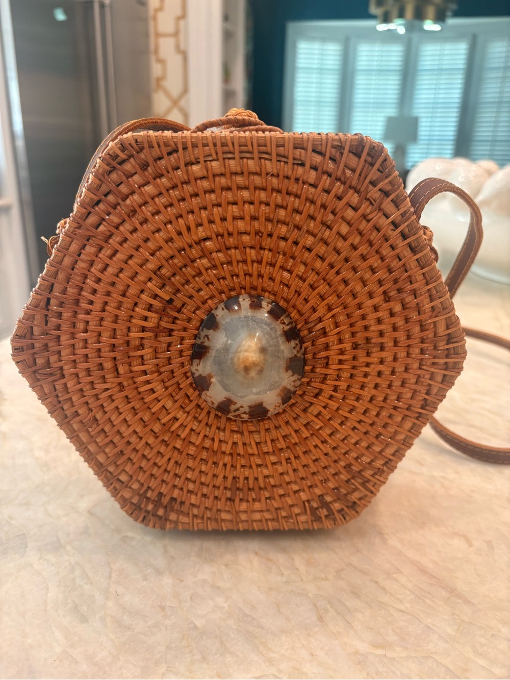 Hexagon Woven Rattan Crossbody Bag in Brown